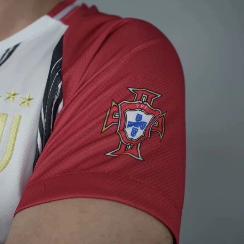 Cristiano Ronaldo Juventus Tribute Kit 25-26