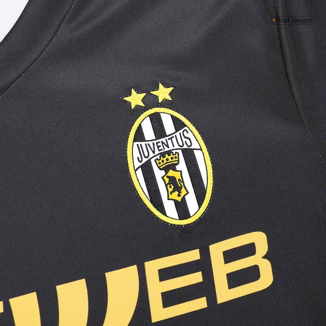 2001-02  Juventus Retro Jersey Away