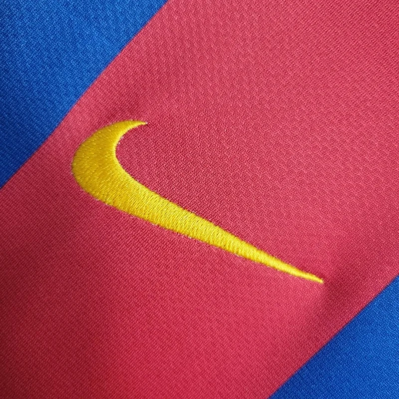 10-11 Retro Barcelona Messi Home Football Shirt