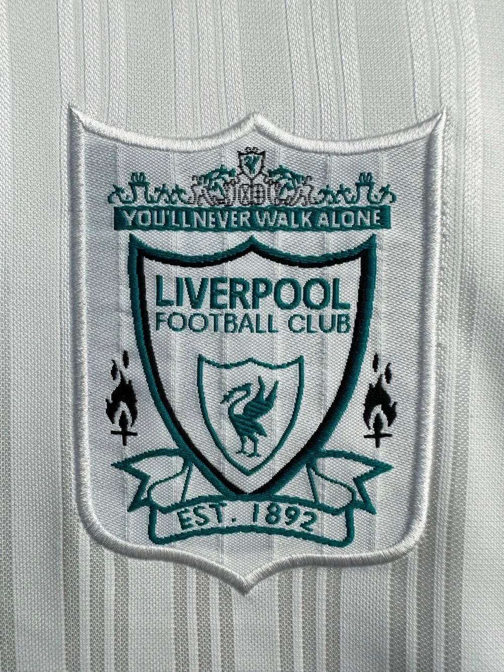 Retro Liverpool Away Football Jersey Long Sleeve 1995/1996
